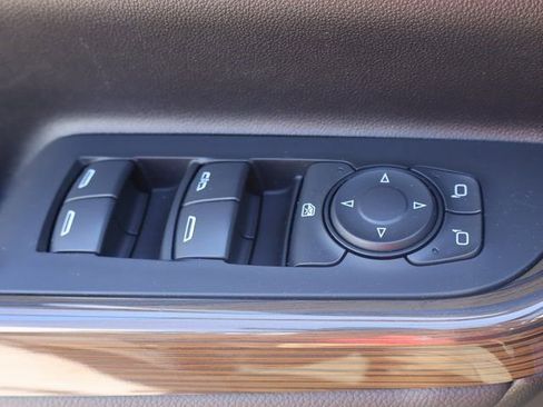 Certified 2023 GMC Acadia SLE w/ Driver Convenience Package AWD/4WD image 43