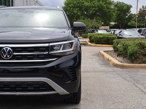 Used 2023 Volkswagen Atlas Cross Sport SE FWD image 14