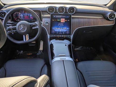 Used 2026 Mercedes-Benz GLC 300 4MATIC image 18