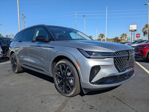 New 2026 Lincoln Nautilus Reserve AWD/4WD image 2