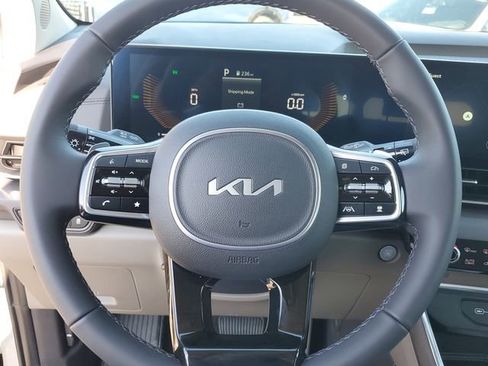 New 2026 Kia Carnival EX FWD image 20
