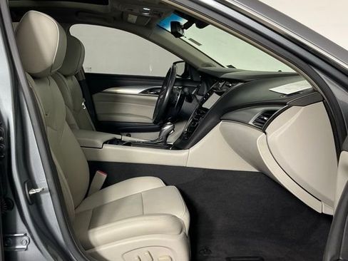 Used 2019 Cadillac CTS Luxury RWD image 27