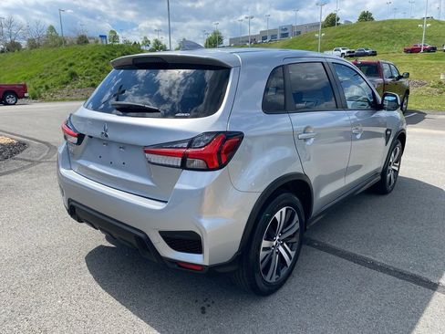 Used 2025 Mitsubishi Outlander Sport ES AWD/4WD image 3