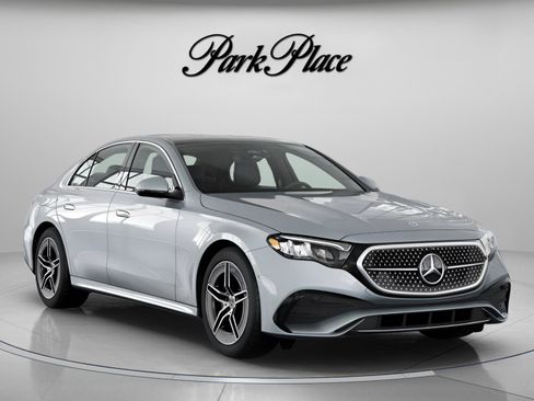 Used 2026 Mercedes-Benz E 350 Sedan image 33