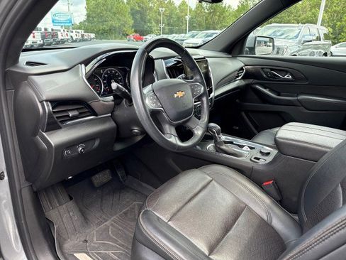 Used 2023 Chevrolet Traverse High Country w/ LPO, Floor Liner Package image 25