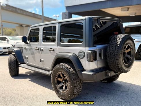 Used 2018 Jeep Wrangler Unlimited Sport S AWD/4WD image 5