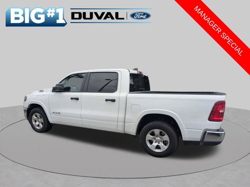Used 2025 RAM 1500 Big Horn AWD/4WD image 6