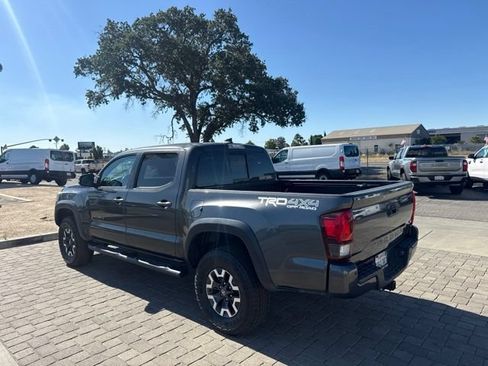 Used 2019 Toyota Tacoma TRD Off-Road w/ Technology Package AWD/4WD image 3