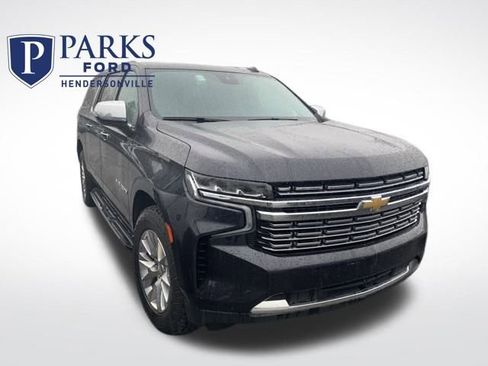 Used 2023 Chevrolet Suburban Premier image 1