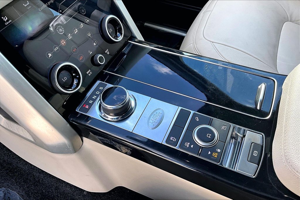 Used 2019 Land Rover Range Rover AWD/4WD image 16