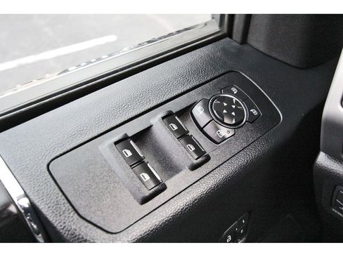 Used 2020 Ford F150 Platinum w/ Equipment Group 701A Luxury image 20