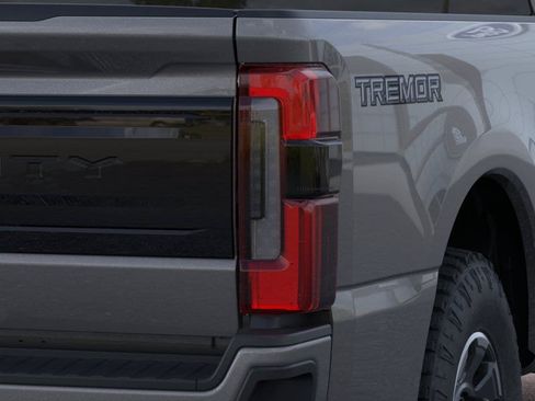 New 2026 Ford F350 Platinum w/ Tremor Off-Road Package AWD/4WD image 21