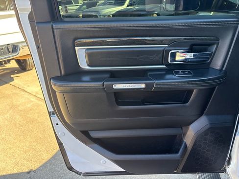 Used 2018 RAM 3500 Laramie Longhorn image 13