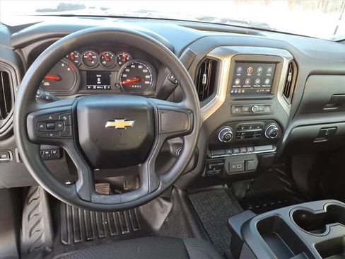 Used 2025 Chevrolet Silverado 3500 W/T w/ WT Convenience Package image 16