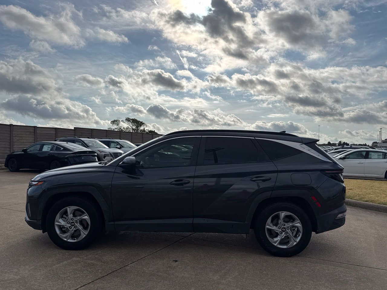 Used 2023 Hyundai Tucson SEL FWD image 14