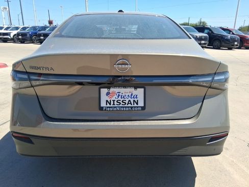 New 2026 Nissan Sentra SV w/ SV Convenience Package FWD image 5