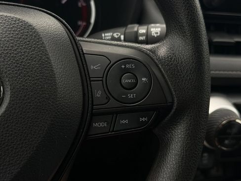 Used 2025 Toyota RAV4 XLE FWD image 24