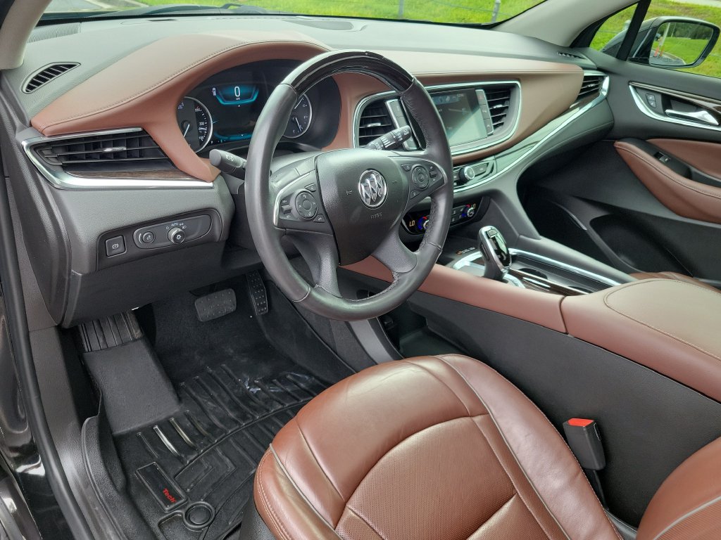 Used 2018 Buick Enclave Avenir w/ Avenir Technology Package FWD image 22