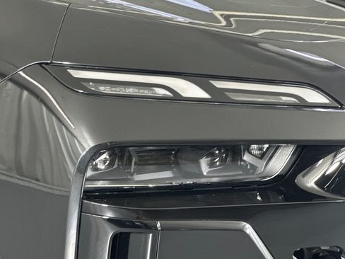 Used 2026 BMW i7 eDrive50 w/ M Sport Package RWD image 12