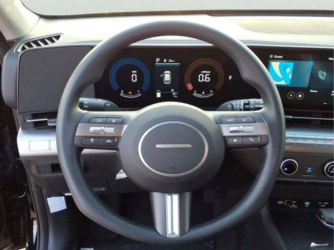 New 2026 Hyundai Kona SE FWD image 14