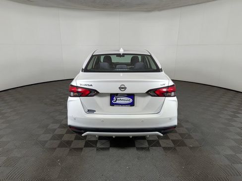 Used 2021 Nissan Versa SV image 8