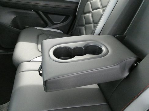 New 2025 Volkswagen Atlas Peak Edition SE image 39