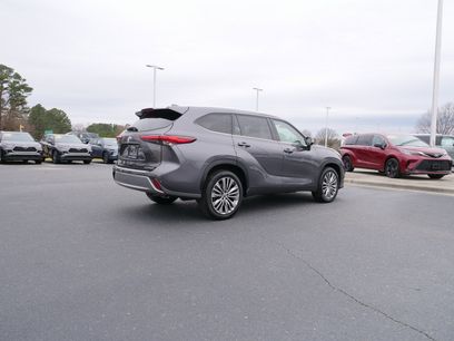 Used 2021 Toyota Highlander Platinum