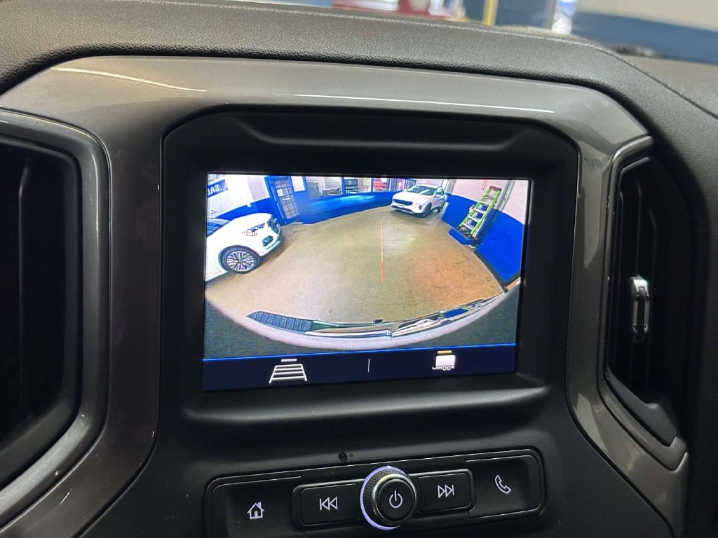 Used 2021 Chevrolet Silverado 1500 Custom Trail Boss w/ LPO, Dark Essentials Package AWD/4WD image 2