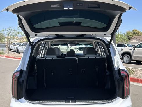 Used 2025 Kia Telluride EX image 27