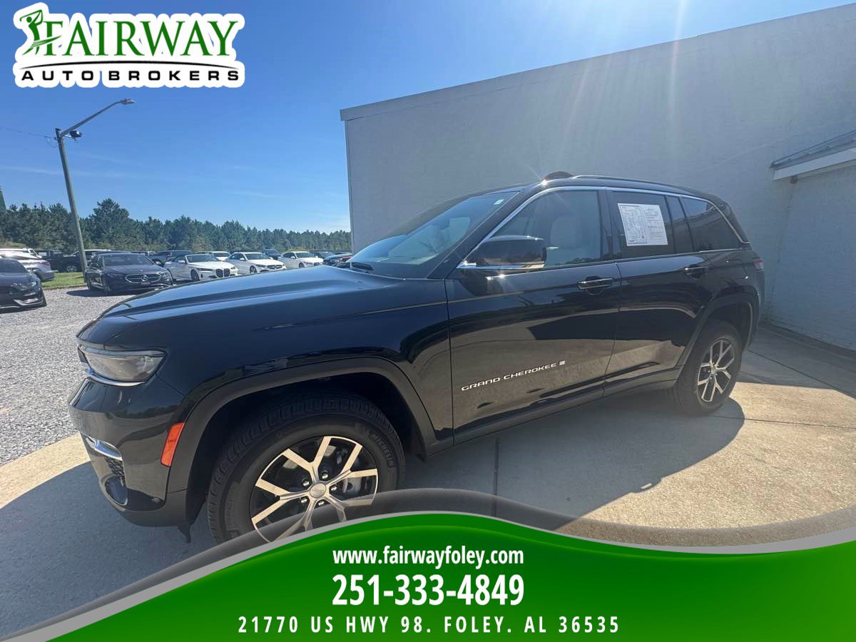 Used 2025 Jeep Grand Cherokee Limited w/ Luxury Tech Group II AWD/4WD image 1