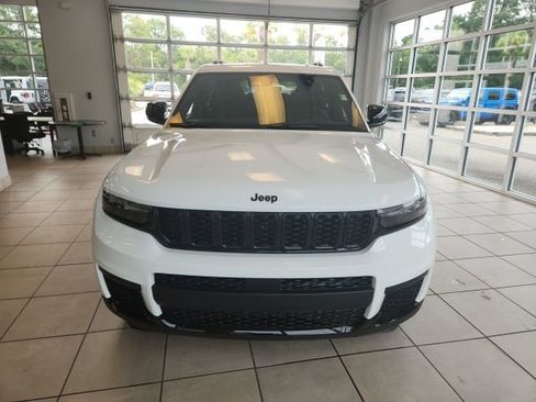 New 2024 Jeep Grand Cherokee L Altitude AWD/4WD image 4