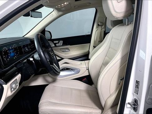 Used 2023 Mercedes-Benz GLS 450 4MATIC image 13