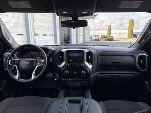Used 2021 Chevrolet Silverado 1500 LT Trail Boss w/ Convenience Package II AWD/4WD image 17