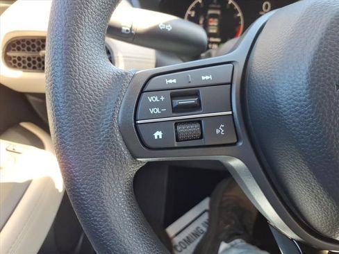 New 2026 Honda HR-V LX image 18
