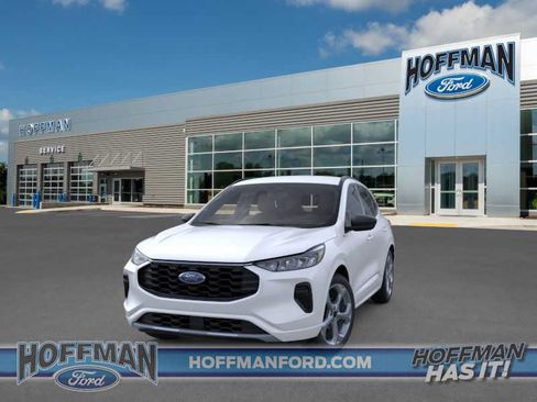 New 2024 Ford Escape ST-Line FWD image 3
