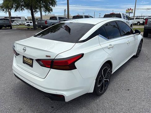 Used 2024 Nissan Altima 2.5 SR FWD image 5
