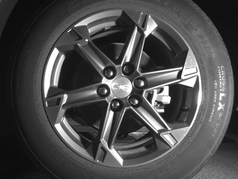 Used 2025 Chevrolet Blazer LT FWD image 14