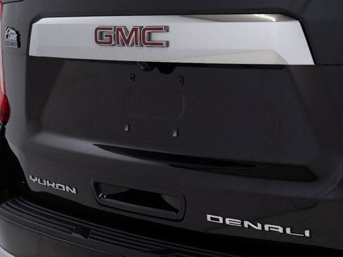 Used 2021 GMC Yukon XL Denali AWD/4WD image 20