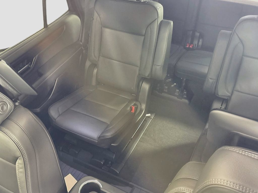 New 2026 GMC Yukon Denali w/ Denali Reserve Package AWD/4WD image 22