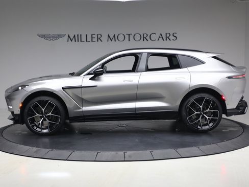 New 2026 Aston Martin DBX 707 image 3