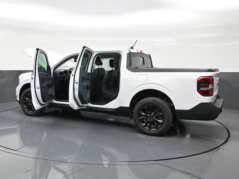 Used 2024 Ford Maverick Lariat w/ Black Appearance Package FWD image 31