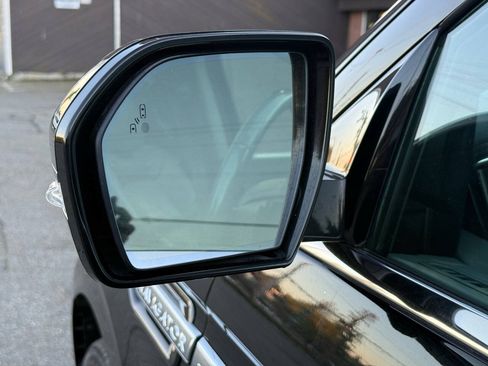 Used 2018 Lincoln Navigator Reserve AWD/4WD image 46
