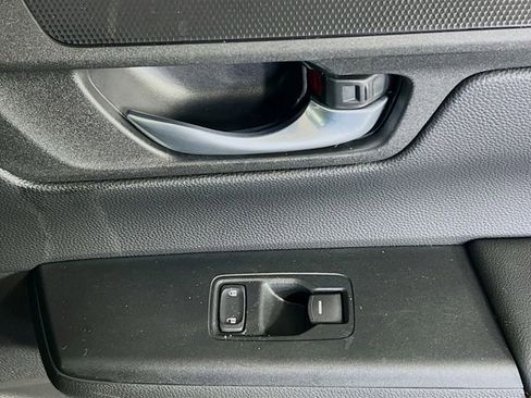 Used 2025 Honda CR-V Sport-L image 32