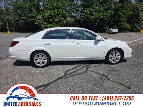 Used 2008 Toyota Avalon Touring FWD image 6
