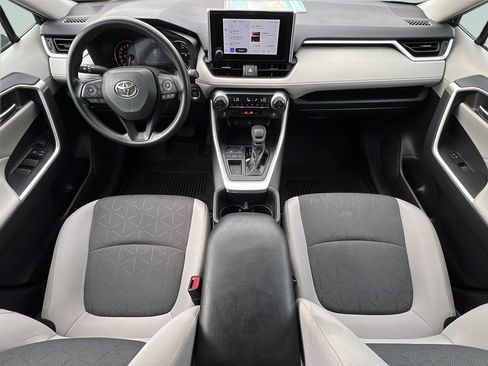 Used 2023 Toyota RAV4 XLE w/ Convenience Package FWD image 11