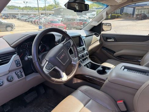 Used 2016 GMC Yukon SLT w/ Open Road Package AWD/4WD image 7
