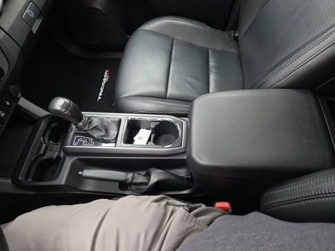 Used 2018 Toyota Tacoma TRD Sport image 62