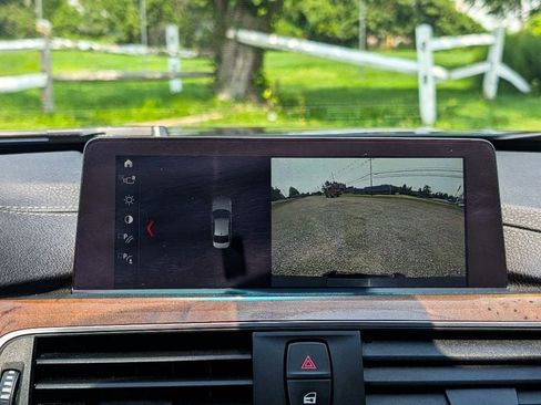 Used 2018 BMW 340i xDrive Sedan AWD/4WD image 25