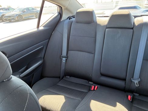 Used 2025 Nissan Altima 2.5 SV image 39