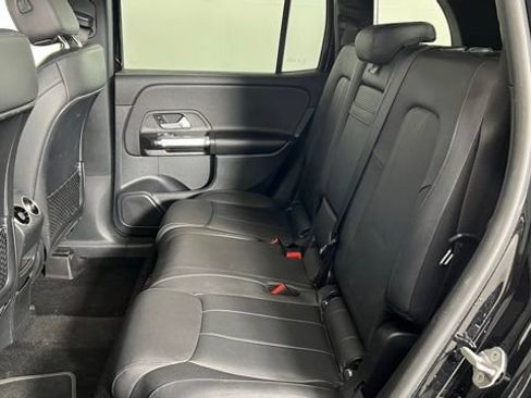 Used 2022 Mercedes-Benz GLB 250 image 15